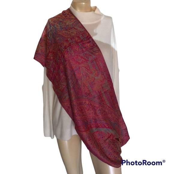 Paisley Pink Pashmina in the round 13 x 70" New - Picture 2 of 3